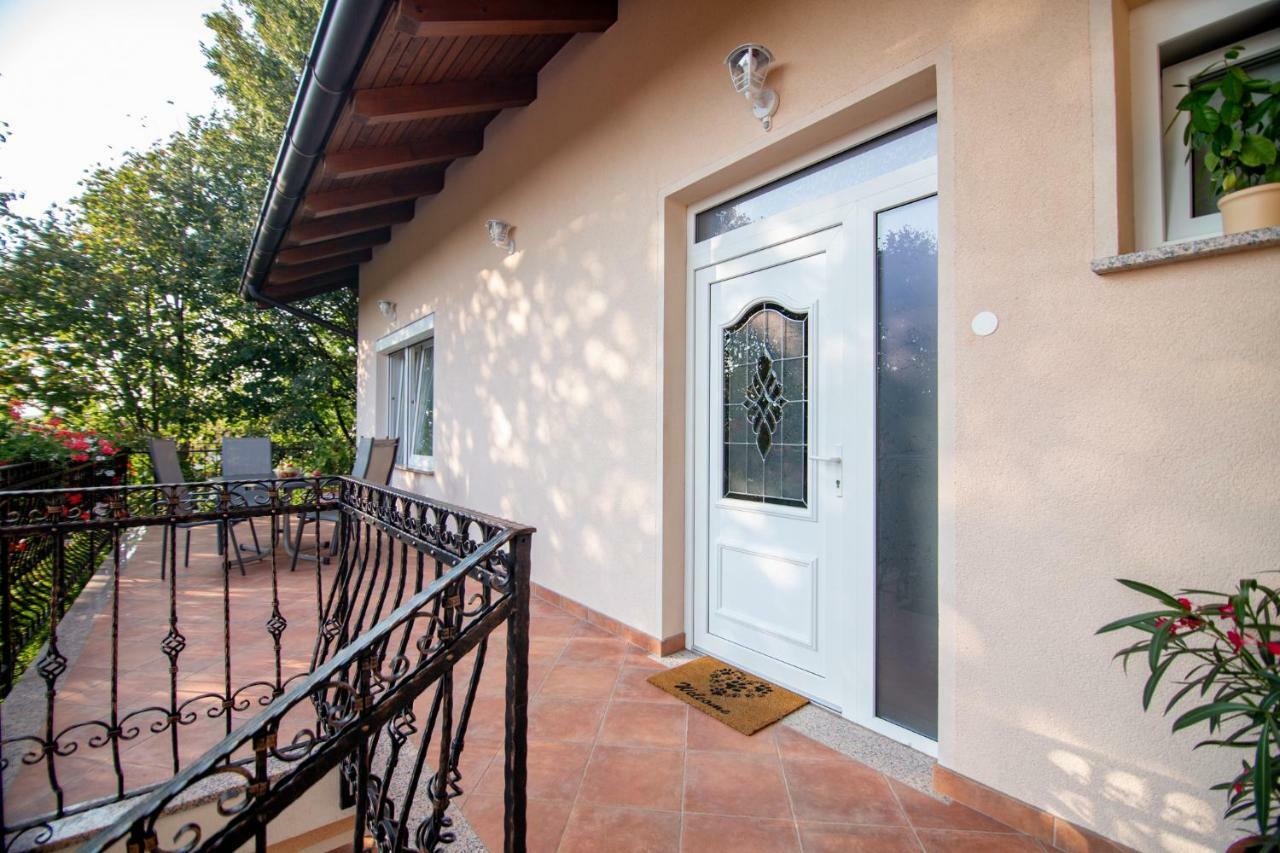 Rooms Sajina Podgrad  Luaran gambar